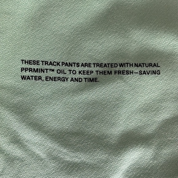 NWT Pangaia organic cotton cropped track pants - Picture 3 of 6